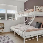 בית נופש Beautiful In With Wifi טהיסטד